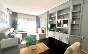 Family-Friendly Home In Central Barcelona 4Bdr